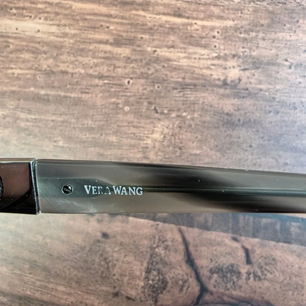 Vera Wang good used
